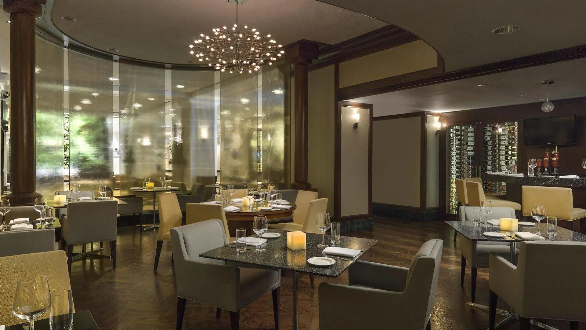 Chelsea Hotel טורונטו 4*,  קנדה
