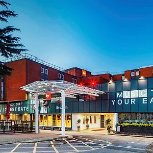 Otel Ibis London Heathrow Airport ***