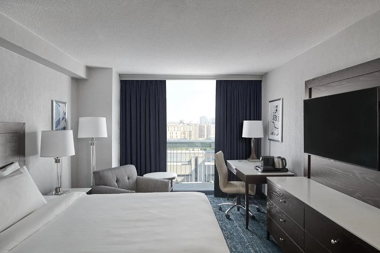 Chelsea Hotel Toronto Canada